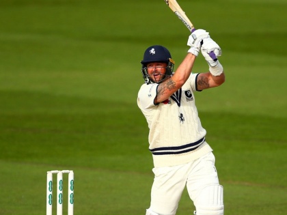 Kent’s Darren Stevens becomes oldest batsman to score double ton in first-class cricket since 1949 | 1949नंतर प्रथमच घडला असा विक्रम, 43 वर्षीय फलंदाजांनं झळकावलं द्विशतक