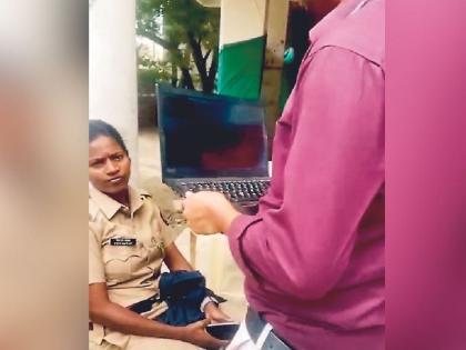 A 'laptop' came out from the exam center and created chaos, the video went viral | परीक्षा केंद्रातून ‘लॅपटॉप’ आला बाहेर अन् उडाला गोंधळ, व्हिडीओ व्हायरल