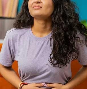 अगदी काहीही खाल्ले तरी पोटात गडबड ? अपचनच नाही असतात अनेक कारणे, करा सोपे घरगुती उपाय