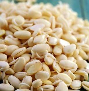 गॅसेस होतात म्हणून खातच नाही ‘ही’ चविष्ट उसळ? पावट्याचं ‘निमित्त’ नको, पाहा खरंच वाल-पावटा बाधतो का..