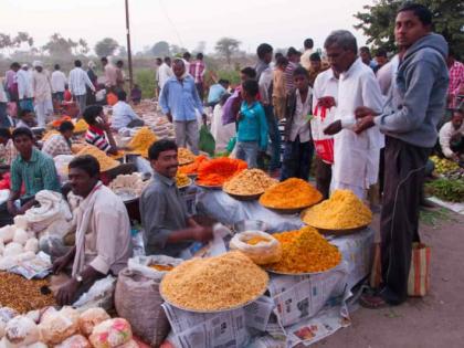 Mare action against food seller , fine and conviction less | अन्न विक्रेत्यांवर केवळ कारवाईचा फास, दंड व शिक्षा नगण्य