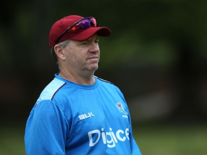 ICC suspends windies Coach Stuart Law | पंचांशी गैरवर्तन, आयसीसीने केले विंडीजच्या प्रशिक्षकांचे निलंबन