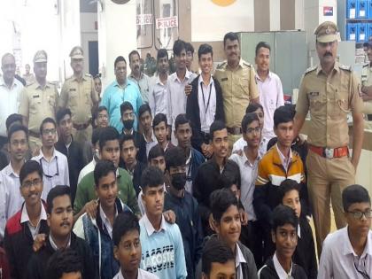 'We will also become policemen in plain clothes and work for society...' Pledge of students in Pimpri | 'आम्हीही साध्या वेशातील पोलीस होऊन समाजासाठी काम करू...' पिंपरीत विद्यार्थ्यांची प्रतिज्ञा