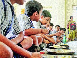 School nutrition, Milk powders will be provided to students with rice | शालेय पोषण आहार, विद्यार्थ्यांना भातासोबत मिळणार दुधाची भुकटी