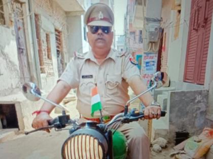 acp office roof collapsed due to storm and rain in ghaziabad sub inspector died after being buried under the debris | पावसाचं थैमान! गाझियाबादमध्ये एसीपी ऑफिसचं छत कोसळलं, ढिगाऱ्याखाली अडकल्याने सब इन्स्पेक्टरचा मृत्यू acp office roof collapsed due to storm and rain in ghaziabad sub inspector died after being buried under the debris | पावसाचं थैमान! गाझियाबादमध्ये एसीपी ऑफिसचं छत कोसळलं, ढिगाऱ्याखाली अडकल्याने सब इन्स्पेक्टरचा मृत्यू