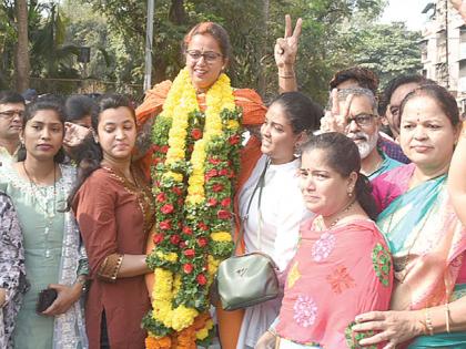 Interested in Panvel's by-election ruchita londhe win | पनवेलच्या पोटनिवडणुकीत रुचिता लोंढे विजयी