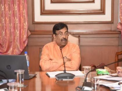 Cultural Affairs Minister Sudhir Mungantiwar's decision to double the amount of awards of Cultural Affairs Department | सांस्कृतिक कार्य विभागाच्या पुरस्कारांच्या रकमेत दुपटीने वाढ, सुधीर मुनगंटीवार यांचा निर्णय