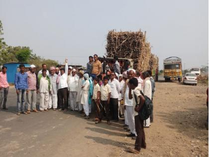 Sugarcane vehicales have been blocked in Majalgaon | माजलगावात गेटकेन ऊस असलेल्या गाड्या अडविल्या