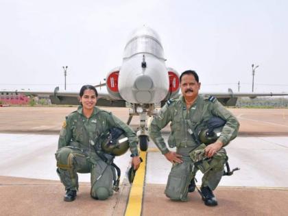 Flying aircraft with father and Daughter; The first unique incident in the Indian Air Force | बाप-लेकीची सोबत लढाऊ विमान भरारी; भारतीय हवाई दलातील पहिलीच अनोखी घटना