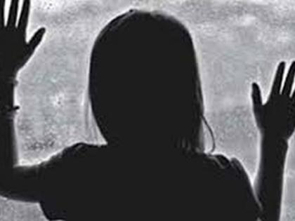 'She' committed suicide just because a young man was molested her | युवकाने छेड काढल्यानेच ‘तिने’ केली आत्महत्या!