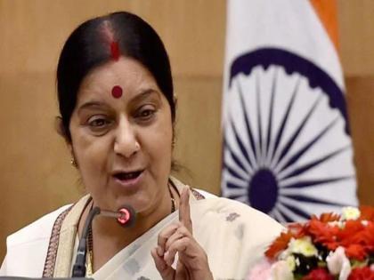 The real face of the Qureshi, in front of the world, Sushma Swaraj has complained | कुरेशींचा खरा चेहरा जगासमोर, सुषमा स्वराज यांनी पाकला खडसावले