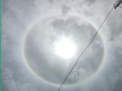 The circular brightness formed around the Sun, The eyes of the citizens of Sangli turned towards the sun to see the incident | सूर्याभोवती तयार झाले वर्तुळाकार 'तेजस्वी'कडे, खळ पाहण्यासाठी सूर्याकडे लागल्या सांगलीकरांच्या नजरा