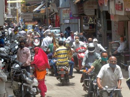 Markets are full on Sundays - parents rush to buy educational materials | रविवारच्या दिवशी बाजारपेठा फुल्ल - शैक्षणिक साहित्य खरेदीसाठी पालकांची गर्दी