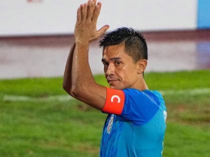 Indian football hero Sunil Chhetri announces retirement | भारतीय फुटबॉलचा नायक सुनील छेत्रीची निवृत्तीची घोषणा; झाला भावूक