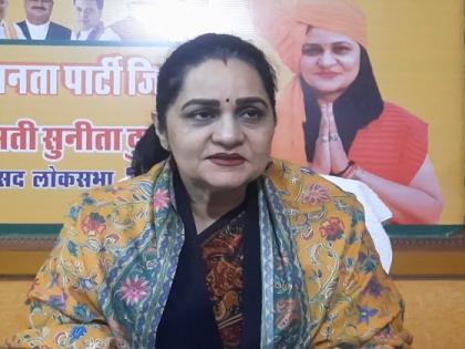 shaina n c interview of former bjp mp sunita duggal | स्त्रिया आपली संधी हिरावून घेतात, असे पुरुषांना वाटू शकते...