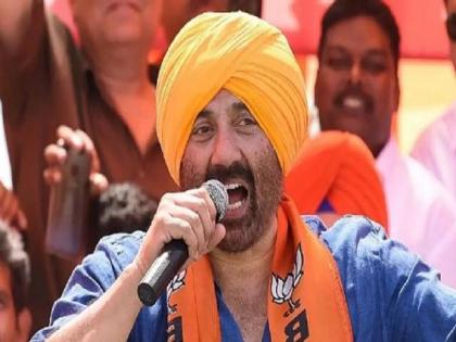 Sunny Deol will not contest the 2024 Loksabha Election | सनी देओलच्या 'गदर २' ची बॉक्स ऑफिसवर धूम, पण २०२४ ची निवडणूक लढवणार का? दिले 'हे' संकेत 