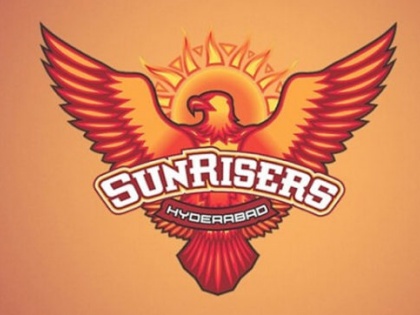 Sun Royals 'Royal' opener with Dhawan | IPL 2018 : धवनच्या जोरावर सनरायझर्सची ‘रॉयल’ सलामी