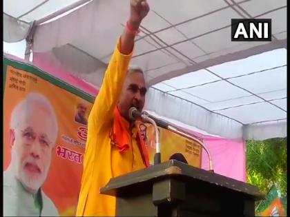 Muslims get 50 wives and 1050 children; The controversial statement of the BJP MLA | Video: ही परंपरा नसून अशी वृत्ती प्राण्यांची; भाजपा आमदाराचं मुस्लिमांबद्दल वादग्रस्त विधान 