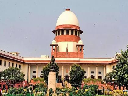 The Supreme Court rejected the petitions challenging the words in the title of the Constitution | राज्यघटनेच्या सरनाम्यातील शब्दांना आव्हान देणाऱ्या याचिका सुप्रीम कोर्टानं फेटाळल्या