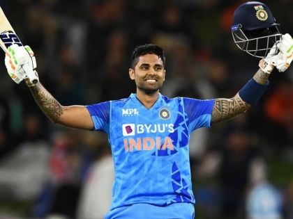 Suryaumar Yadav set to become 4th indian batter to complete 2000 runs t20 international after Rohit Sharma Virat Kohli | IND vs AUS: 'कॅप्टन सूर्या'ला आजच्या सामन्यात खुणावतोय मोठा पराक्रम; रोहित, विराटची बरोबरी करण्याची संधी