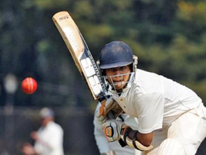 Suved Parkar's record batting; The second Mumbaikar to hit a double century in his first class debut | सुवेद पारकरची विक्रमी फलंदाजी; प्रथम श्रेणी पदार्पणात द्विशतक ठोकणारा दुसरा मुंबईकर