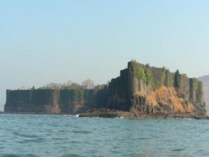 Suvarnadurg Fort in Dapoli will be included in the World Heritage List | Ratnagiri: दापोलीतील सुवर्णदुर्ग किल्ल्याची जागतिक वारसा यादीत होणार नोंद