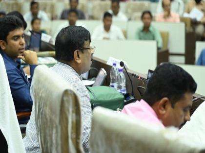 The Guardian Minister took a pre-Kharip season review in Chandrapur district | पालकमंत्र्यांनी घेतला चंद्रपूर जिल्ह्यातील खरीप हंगाम पूर्व आढावा