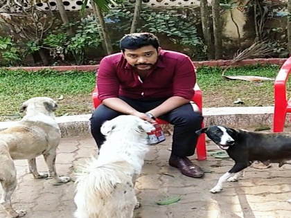 Suyash Tilak Love Pet | 'मंतरलेलं घर' मालिकेच्या सेटवर पाहायला मिळतं सुयशचं प्राणीप्रेम !
