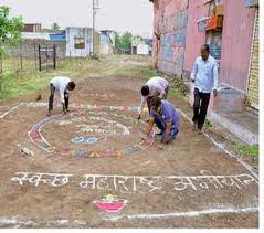 Construction of 50 million toilets in three years, in rural Maharashtra, towards cleanliness | ग्रामीण महाराष्ट्राची वाटचाल स्वच्छतेकडे, तीन वर्षात 50 लाख शौचालयांची उभारणी