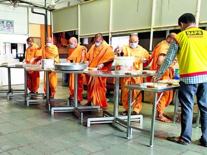 Assistance to 2.5 lakh needy people through BAPS Swaminarayan Sanstha | बीएपीएस स्वामिनारायण संस्थेद्वारे अडीच लाख गरजूंना मदत