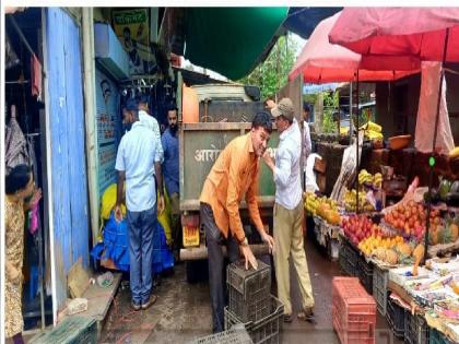 Mango sellers were finally removed, action taken by Sawantwadi Municipal Council | अखेर आंबा विक्रेत्यांना हटविले, सावंतवाडी नगरपरिषदेकडून कारवाई