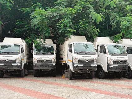 Cleaning trucks worth 2.37 crores got stuck in 'passing'; RTO says, 'Vehicles are not designed properly' | करोडोंच्या सफाई गाड्या ‘पासिंग’मध्येच अडकल्या; आरटीओ म्हणतेय, ‘डिझाइन योग्य नाही’