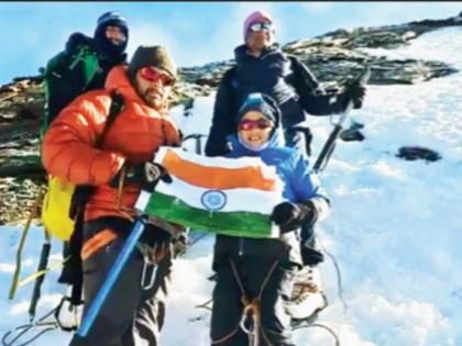 Ten-year-old swarup climb to Himalayan peaks; The first Indian child climber to climb two peaks in a single expedition | Ahmednagar : दहा वर्षांच्या स्वरूपने सर केली हिमालयातील शिखरे; एकाच मोहिमेत दोन शिखरे चढणारा पहिलाच भारतीय बाल गिर्यारोहक