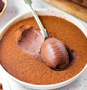 गोड खायची इच्छा अजिबात मारु नका, दहा मिनिटांत करा हे चॉकलेट पुडींग, नो शुगर- नो बेकींग!