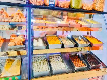 pune news who will prevent adulteration of sweets during Ganeshotsav FDA says, we don't have the manpower | गणेशोत्सवात मिठाईतील भेसळ रोखणार कोण ? एफडीए म्हणते,आमच्याकडे मनुष्यबळच नाही