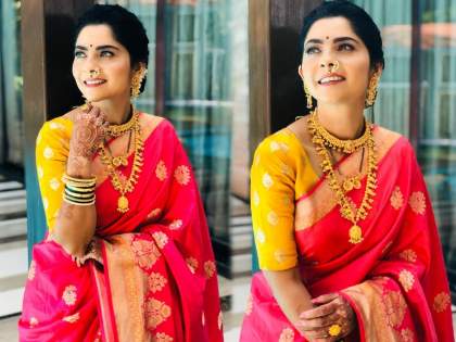 Sonali Kulkarni shared a photoshoot in a saree | सोनाली कुलकर्णीं शेअर केलं साडीतले हटके फोटोशूट, साऱ्यांच्या खिळल्या नजरा