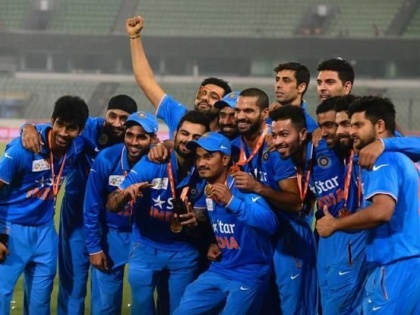 rohit sharma is likely to be the score double century in Twenty-20 cricket, said yuvraj singh | ट्वेन्टी-२० क्रिकेटमध्ये 'हा' भारताचा फलंदाज झळकावू शकतो द्विशतक