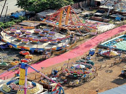 The permission of the Sky is right from the spot | आकाशपाळण्याच्या परवानग्या बसल्या जागेवरूनच