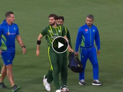 T20 World Cup Final ENG vs PAK Live : Shaheen Shah Afridi leaves the ground with what appears to be a leg injury after taking the catch, Video  | T20 World Cup Final ENG vs PAK Live : पाकिस्तानला मोठा धक्का; शाहिन आफ्रिदीला सोडावे लागले मैदान, वाढली धाकधुक, Video  