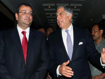 Supreme Court slaps Cyrus Mistry; Ratan Tata's lead in the legal battle | सायरस मिस्त्री यांना सर्वाेच्च न्यायालयाचा दणका; कायदेशीर लढ्यात रतन टाटांची सरशी