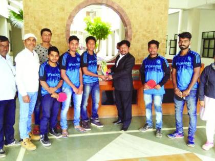 Chikhali: Enthusiasm at the university level table tennis competition | चिखली : विद्यापीठस्तरीय टेबल टेनिस स्पर्धा उत्साहात