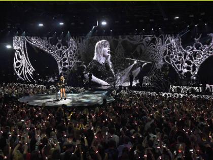 fans who went to hollywood singer tailor swift live performance faced memory loss | बापरे! गायिकेच्या कॉन्सर्टला गेलेल्या लोकांना झाला 'मेमरी लॉस', तीन तास काय केलं लक्षातच नाही?