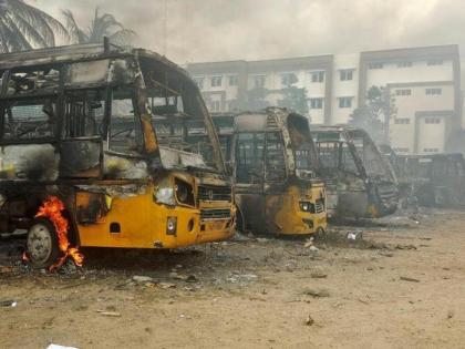 tortured by teacher girl student suicide angry mob set fire to 20 school buses | शिक्षकांनी छळले; विद्यार्थिनीची आत्महत्या, संतप्त जमावाने शाळेतील २० बस पेटवल्या!