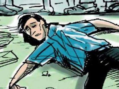 young man dies after falling from second floor due to electric shock in ururli devachi from pune | इमारती शेजारून गेलेल्या विद्युत तारांचा शॉक बसल्याने दुसऱ्या मजल्यावरून पडून तरुणाचा मृत्यू