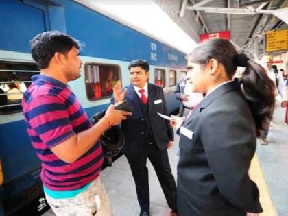 Railways fined 28,000 passengers in the month of April; 2 crore 29 lakhs recovered | एप्रिल महिन्यात रेल्वेने ठोठावला २८ हजार फुकट्यांना दंड; २ कोटी २९ लाख वसूल