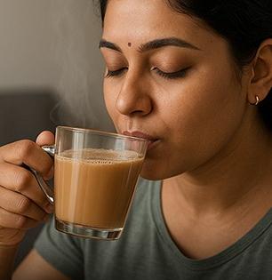 टी लव्हर्ससाठी धोक्याची घंटा! उरलेला चहा पुन्हा गरम करून पिता? आताच बदला सवय, अन्यथा...