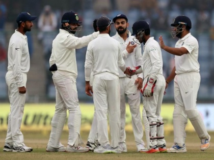 India won the toss and elected to bat on 31 for three | भारताची विजयाकडे आगेकूच, चौथ्या दिवसअखेर श्रीलंकेच्या 3 बाद 31 धावा