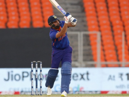India vs West Indies 2nd Live Updates: India's first bowling; Rahul's comeback in the team, see who went out of the team | India vs West Indies 2nd Live Updates: भारताची पहिली फलंदाजी; राहुलचं संघात कमबॅक, पाहा कोण गेलं संघाबाहेर