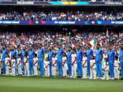 "7 Buzurg" Taunt; Former India cricketer Ajay Jadeja criticised Rohit Sharma and the Indian team management after the team's T20 World Cup elimination | ७ म्हातारे! घरात एकच वयस्कर व्यक्ती हवा, ७ असतील तर प्रॉब्लेम होणारच; जडेजाचा थेट रोहित शर्मावर हल्ला