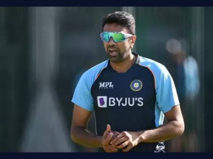 India Tour of England : R Ashwin set to join Indian team soon, Jayant Yadav was kept as a standby should Ashwin fail to recover in time | R Ashwin, IND vs ENG : आर अश्विनच्या प्रकृतीबाबत आले अपडेट्स, कोरोना रिपोर्ट पॉझिटिव्ह आल्यामुळे चुकलेलं लंडनचं विमान...  